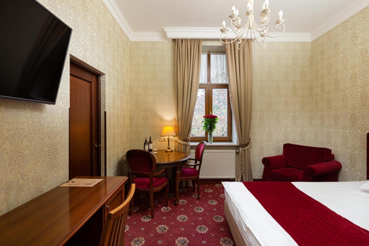 Chopin Hotel Lviv Kültér fotó